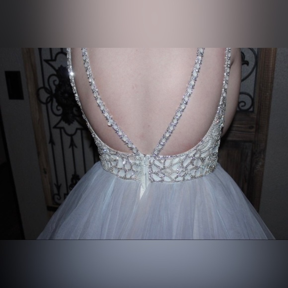 Hayley Paige Dori Wedding Dress - Picture 7 of 14